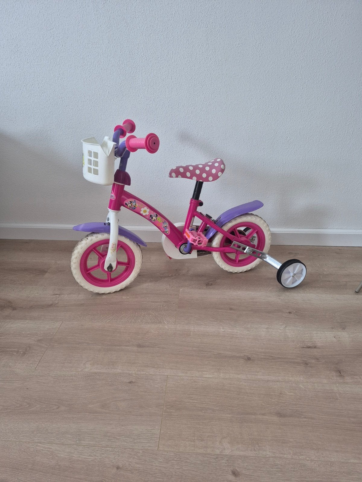 Meisjesfiets Minnie Mouse, Ophalen, Gebruikt, Minder dan 16 inch, Zijwieltjes