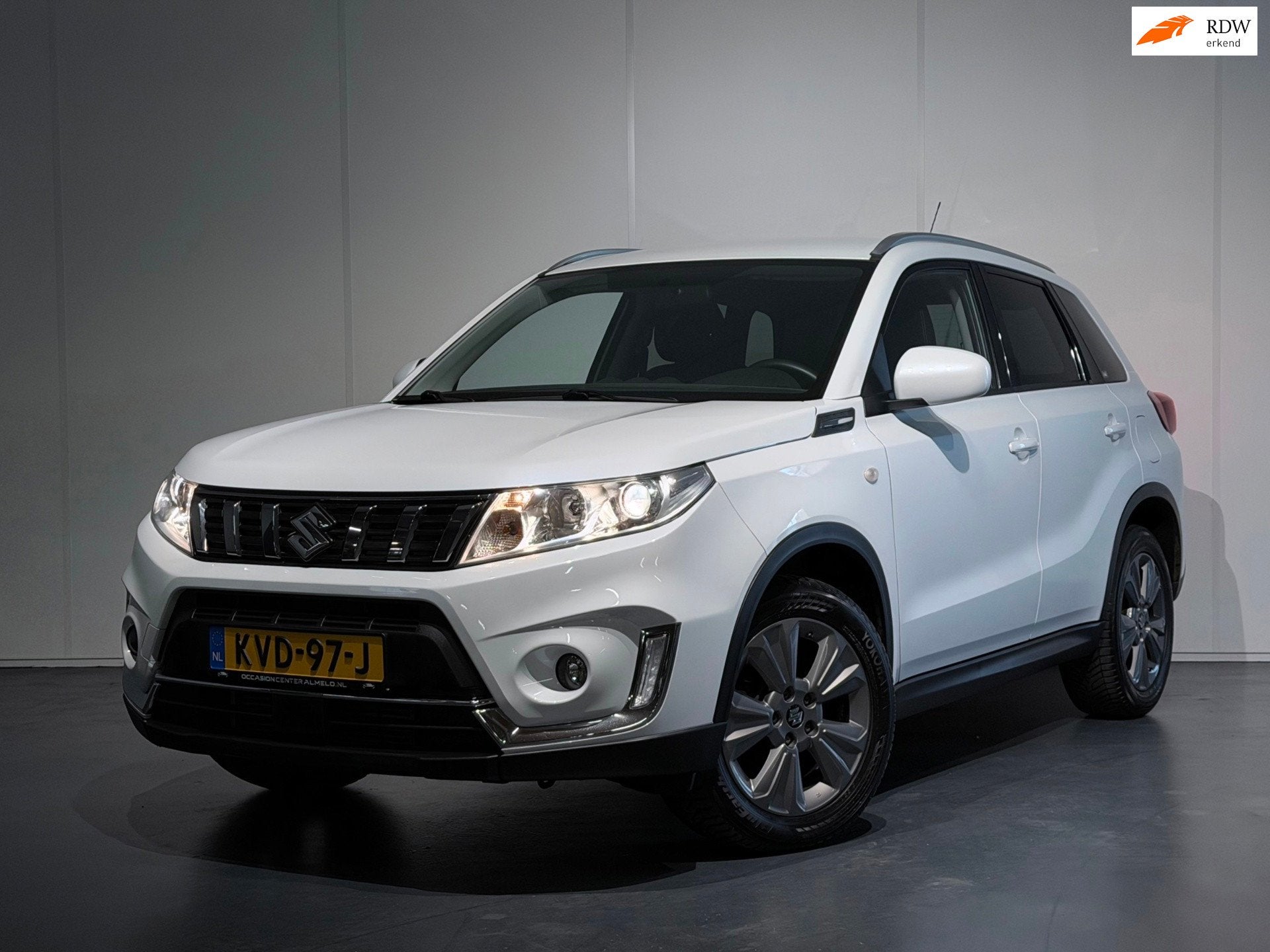 Suzuki Vitara 1.4 Boosterjet Select /Clima/Cruise/Camera/Car, Voorwielaandrijving, Dealer onderhouden, Stof, Gebruikt