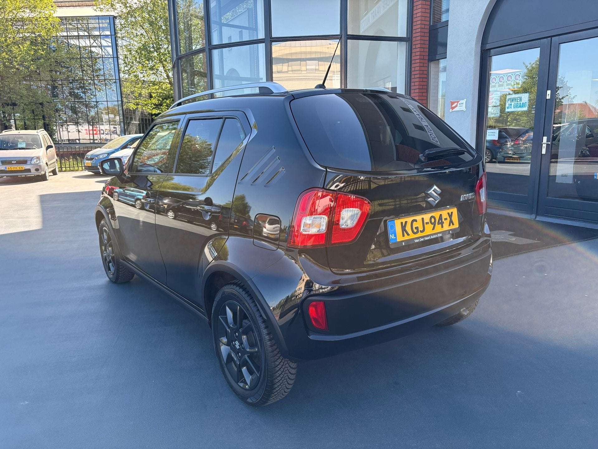 Suzuki IGNIS 1.2 Stijl CLIMA NAVI STOELVERWARMING LMV, Auto's, Suzuki, Gebruikt, 4 cilinders, Zwart, Bedrijf