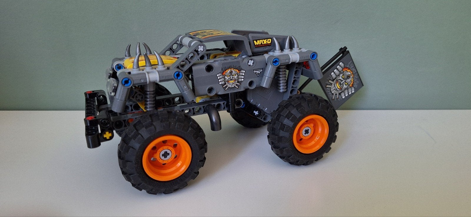 LEGO Technic 42119 Monster Jam Max-D, Lego, Inclusief instructies, Ophalen of Verzenden, Zo goed als nieuw