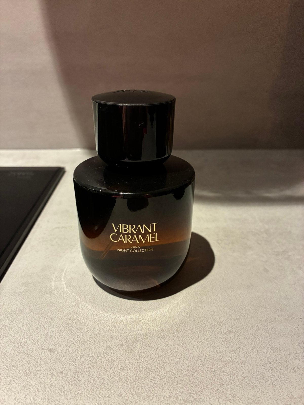 Zara parfum vibrant caramel, Ophalen of Verzenden, Zo goed als nieuw