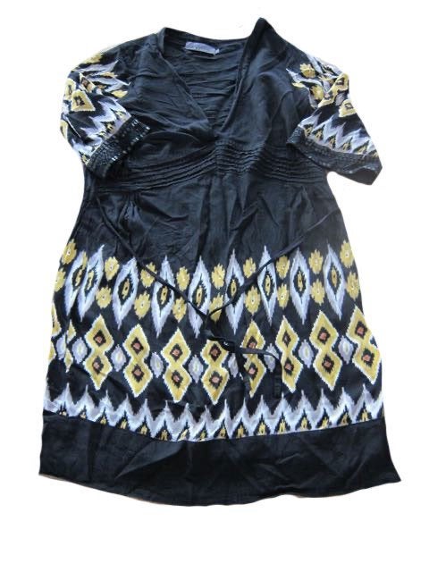 Zoi women jurk maat l zwart met kralen en gele patronen, Kleding | Dames, Zwart, Maat 42/44 (L), Zo goed als nieuw, Zoi