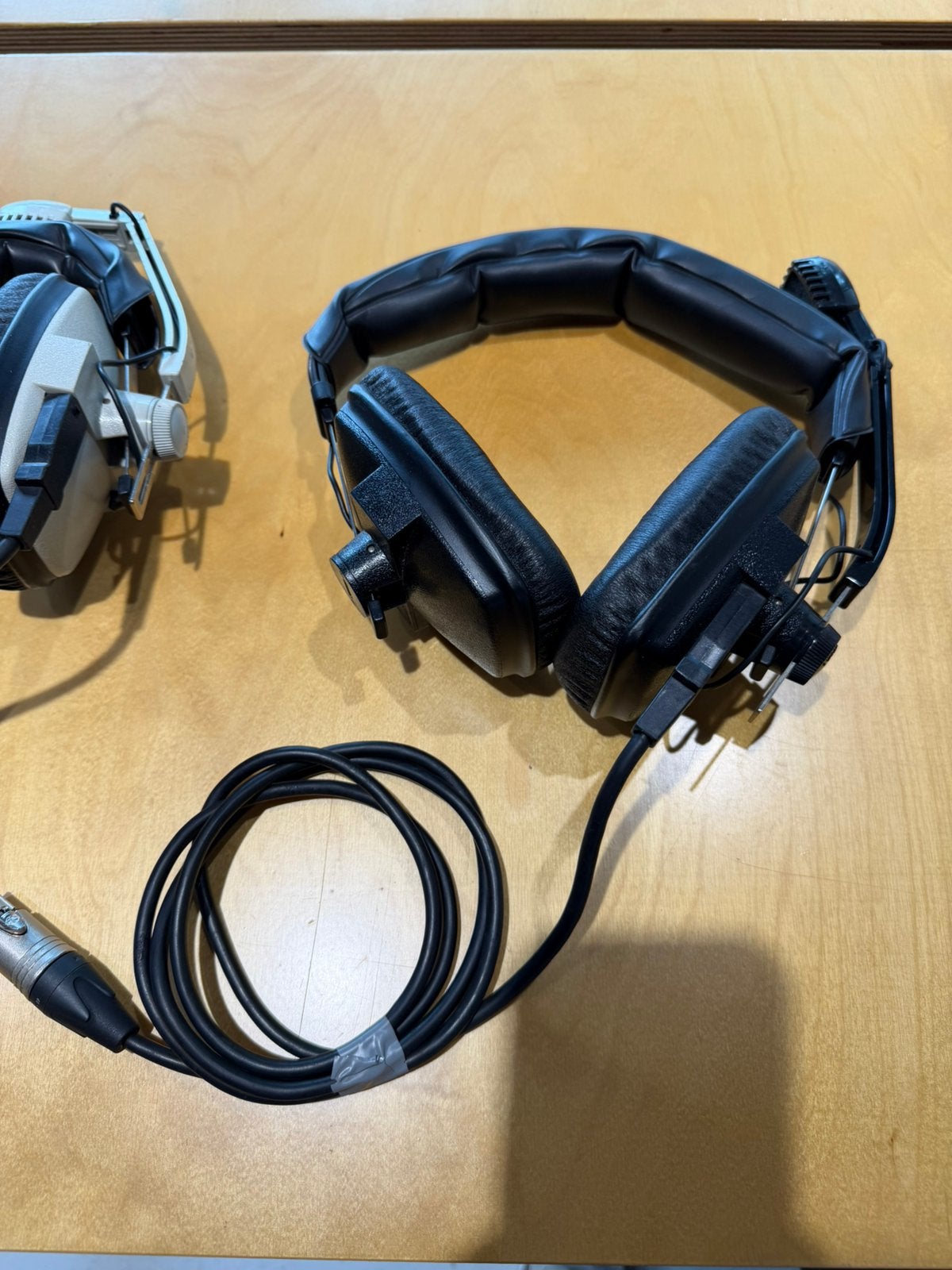 BeyerDynamic DT 109 professionele headset intercom  XLR