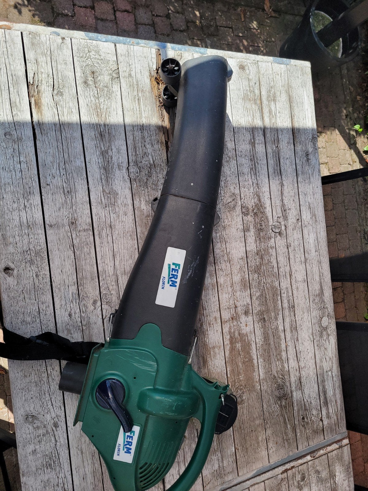 Ferm FLB-1800 Bladblazer - 1800W, 240 km/h blaassnelheid, Ophalen, Gebruikt, Handgedragen, Ferm