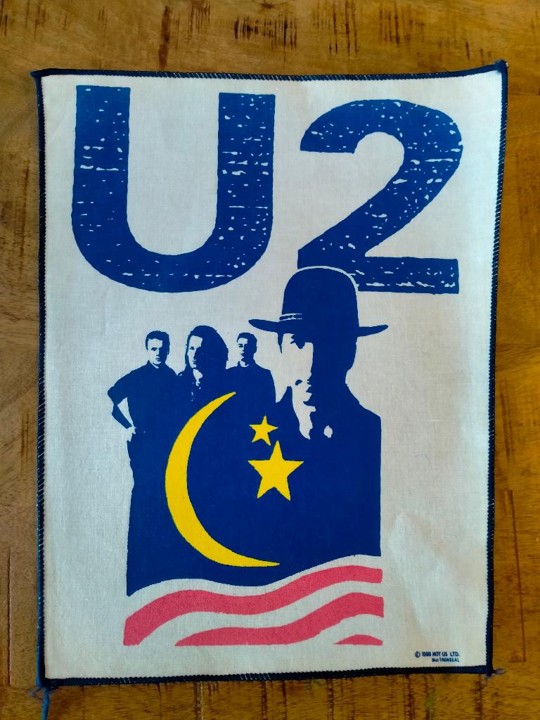 U2 love comes to Town 1990 vintage rock backpatch patch RARE, Ophalen of Verzenden, Gebruikt, Kleding