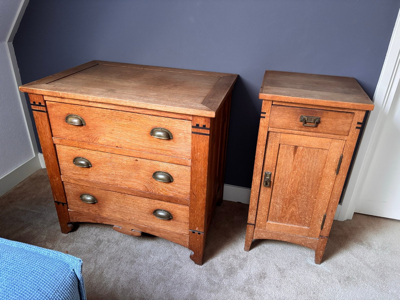 Antieke eikenhouten commode, Ophalen