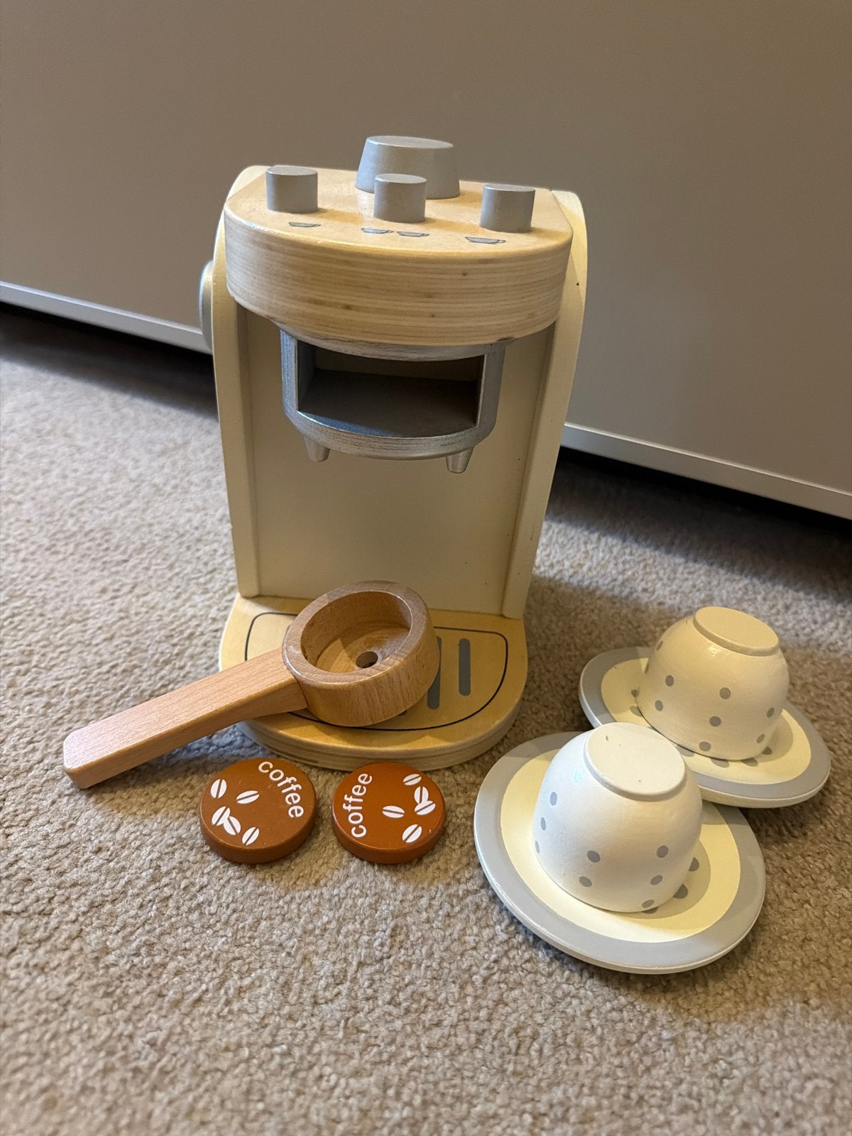 Houten speelgoed koffiezetapparaat met accessoires, Ophalen, Zo goed als nieuw, Overige typen