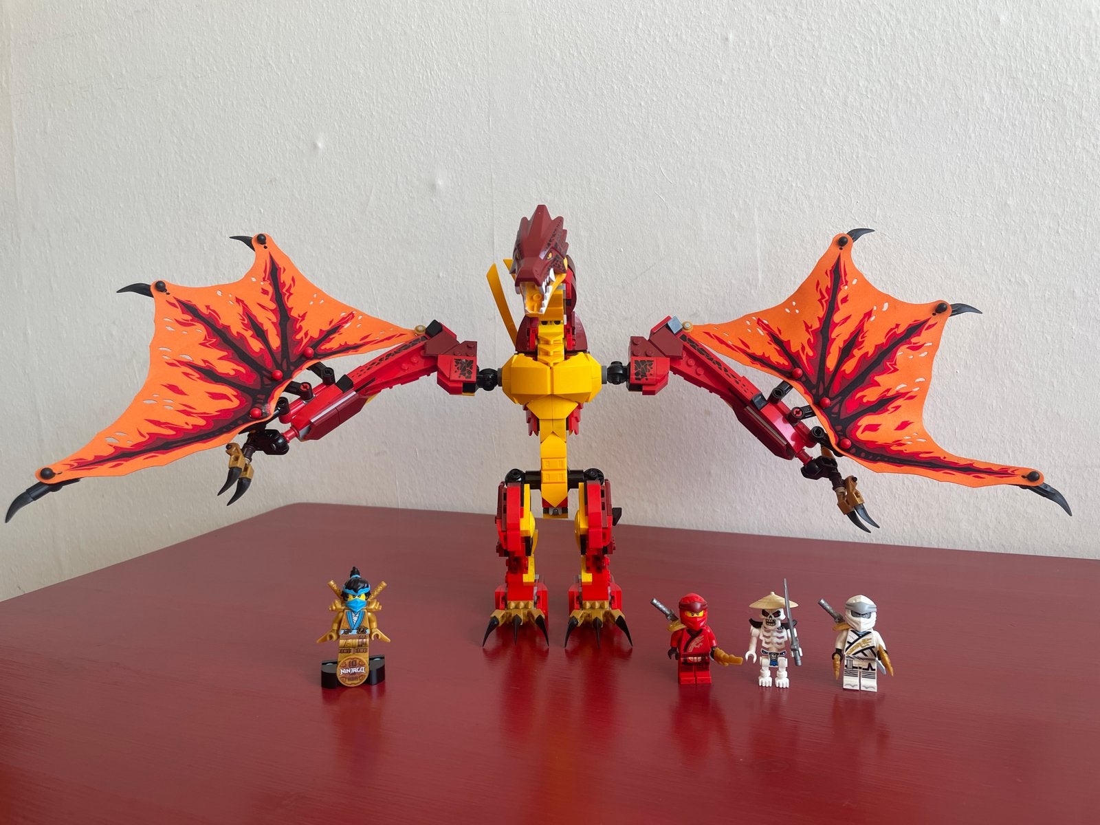LEGO Ninjago Legacy 71753 Vuurdraak Aanval met 4 minifiguren, Ophalen of Verzenden, Zo goed als nieuw, Overige merken