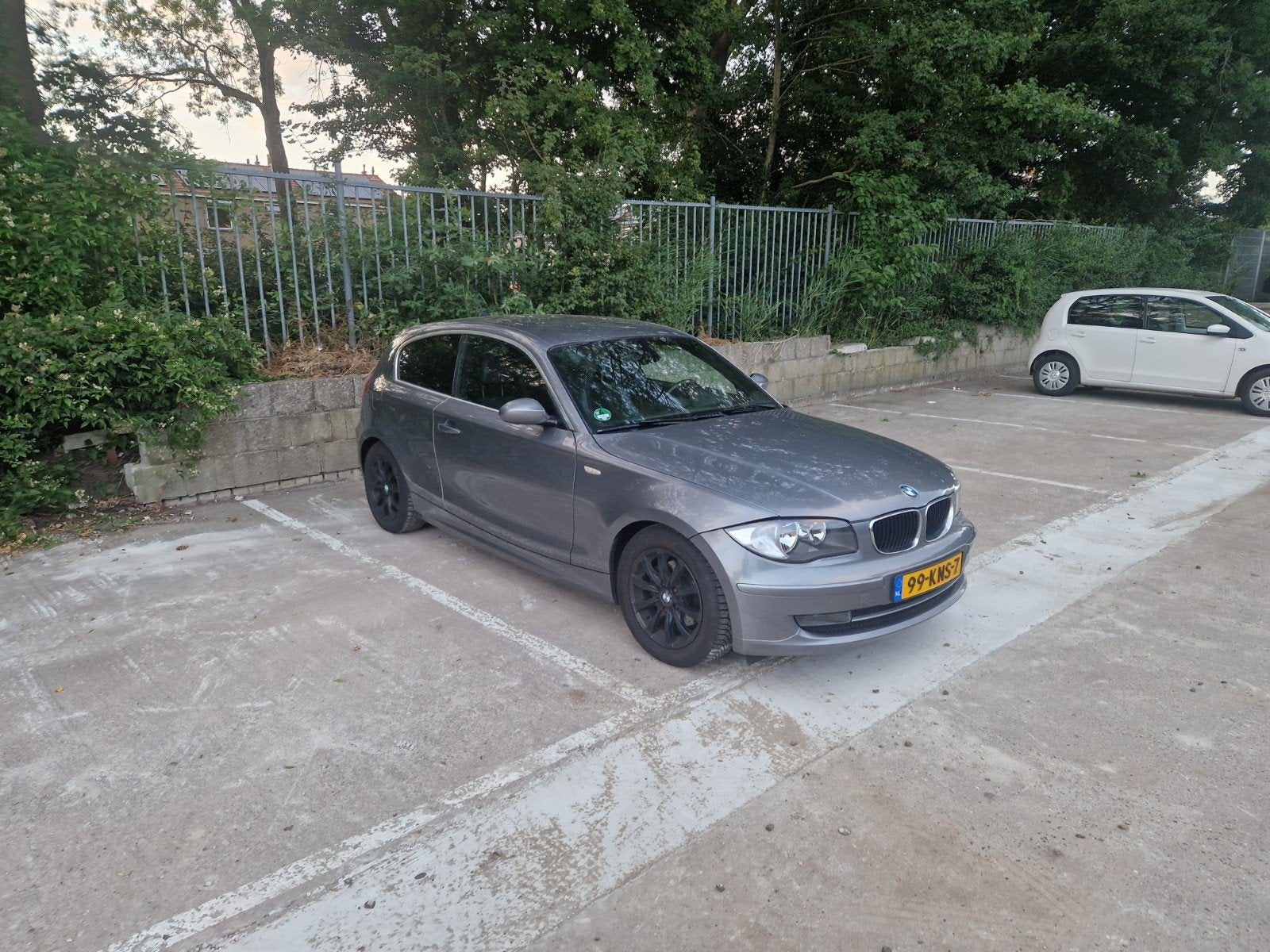 BMW 1-Serie 2.0 D 118 3DR 2010 Grijs, 1-Serie, 1995 cc, 4 cilinders, Origineel Nederlands