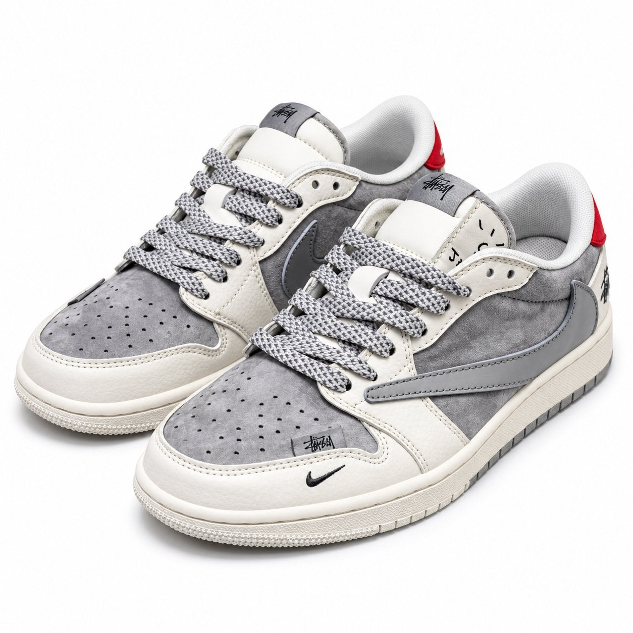 Air Jordan 1 Low, Travis Scott en Stüssy., Verzenden, Nieuw, Overige kleuren, Sneakers of Gympen