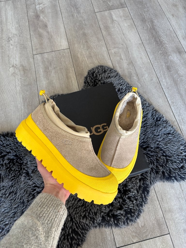 UGG Tasman Weather Hybrid Slipper Mustard Size 42, UGG, Overige kleuren, -, -