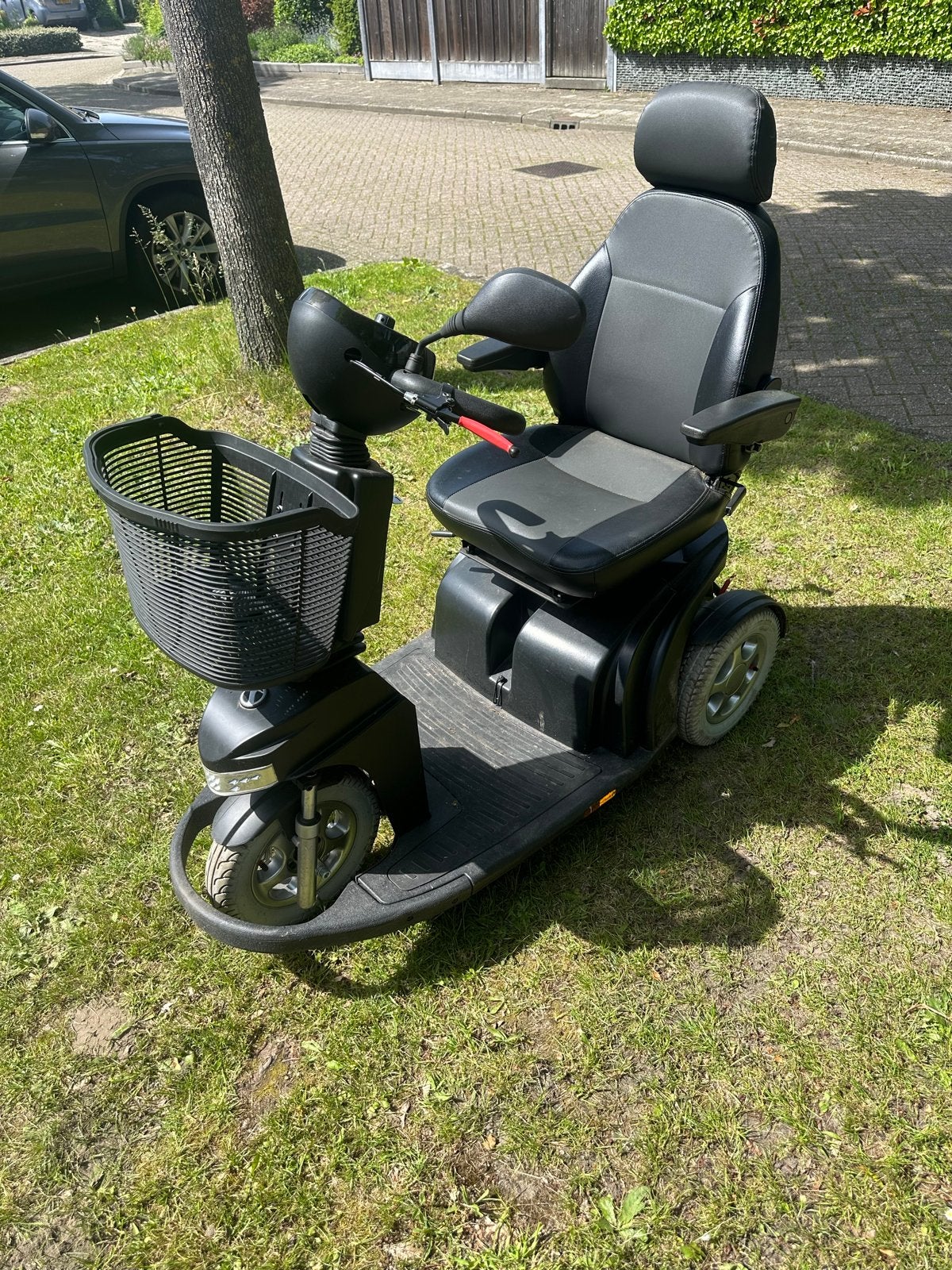 Goede scootmobiel, Ophalen of Verzenden, Zo goed als nieuw, Sterling, 16 km/u of meer