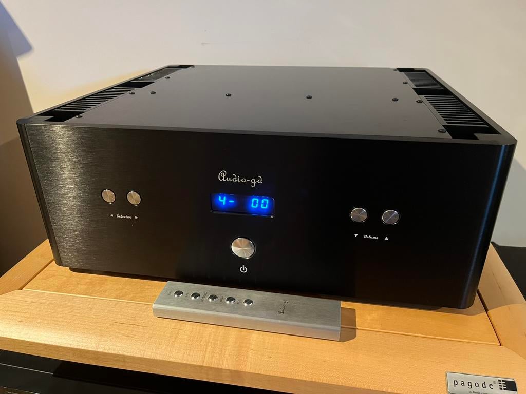 Audio GD Master 10 geintegreerde versterker van 2019, Audio, Tv en Foto, Versterkers en Receivers, Zo goed als nieuw, Stereo, 120 watt of meer