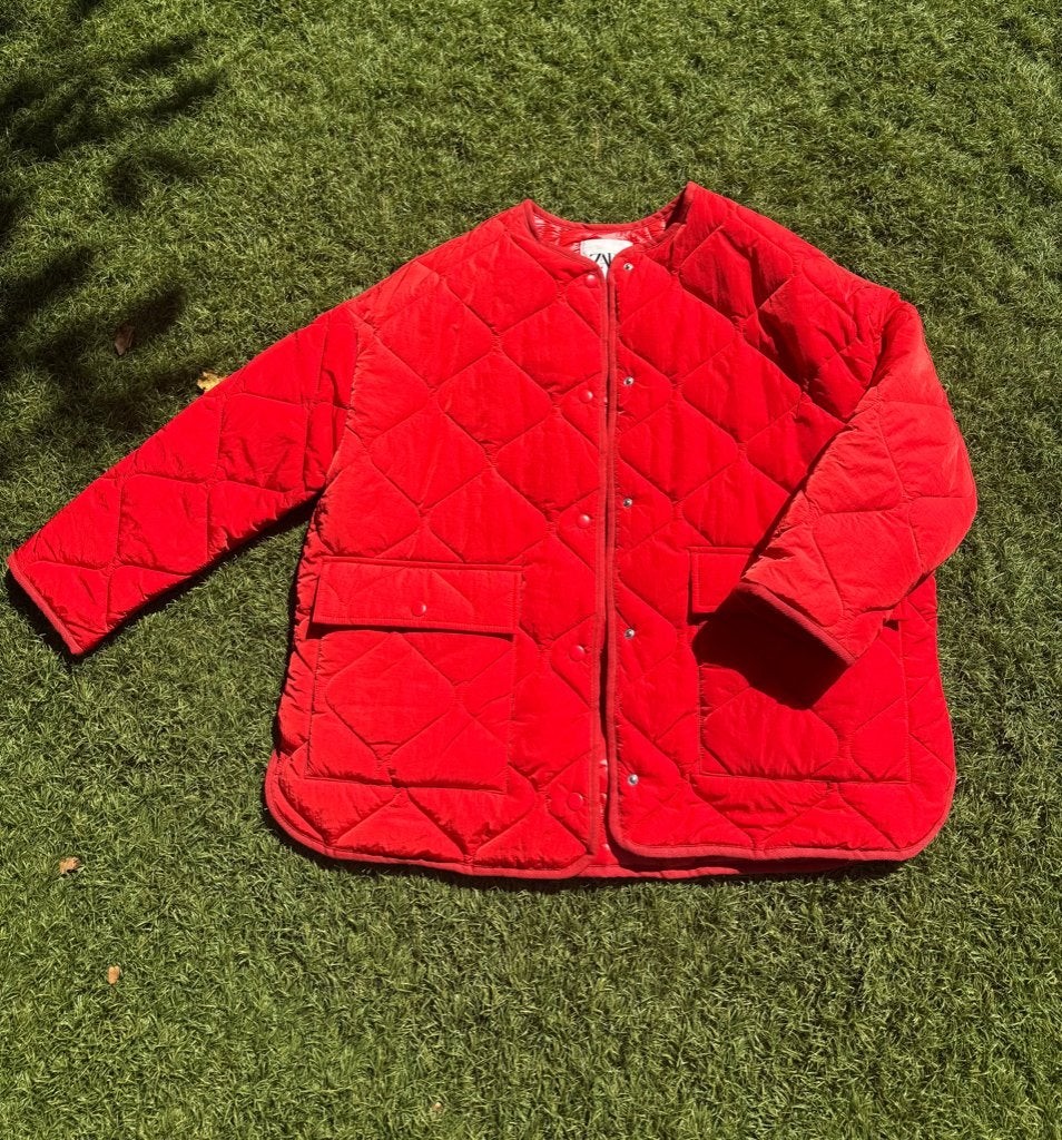 Zara Oversized Gewatteerd Quilted Jack  Rood, Kleding | Dames, Jasjes, Kostuums en Pakken, Ophalen of Verzenden, Zo goed als nieuw