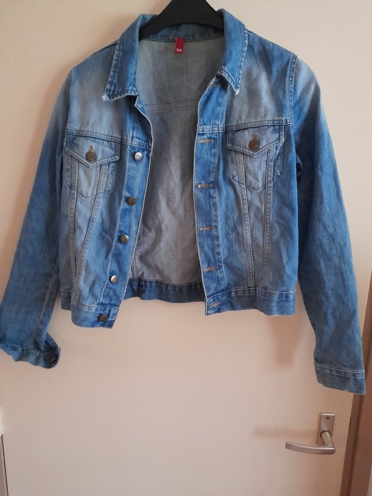 Spijkerjas mt38 divided blauw, Ophalen of Verzenden, Zo goed als nieuw, Maat 38/40 (M), Blauw