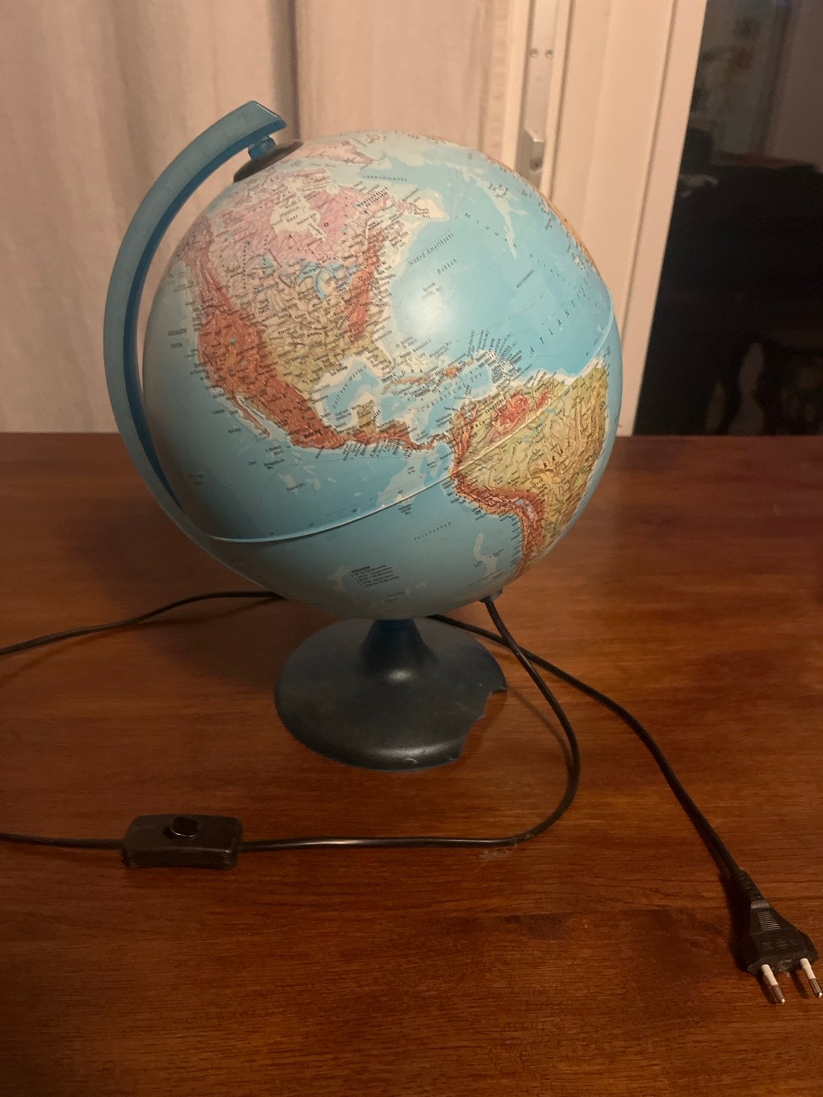 Verlichte Wereldbol - Educatief en Decoratief, Ophalen, Gebruikt, Kunststof, Verlicht