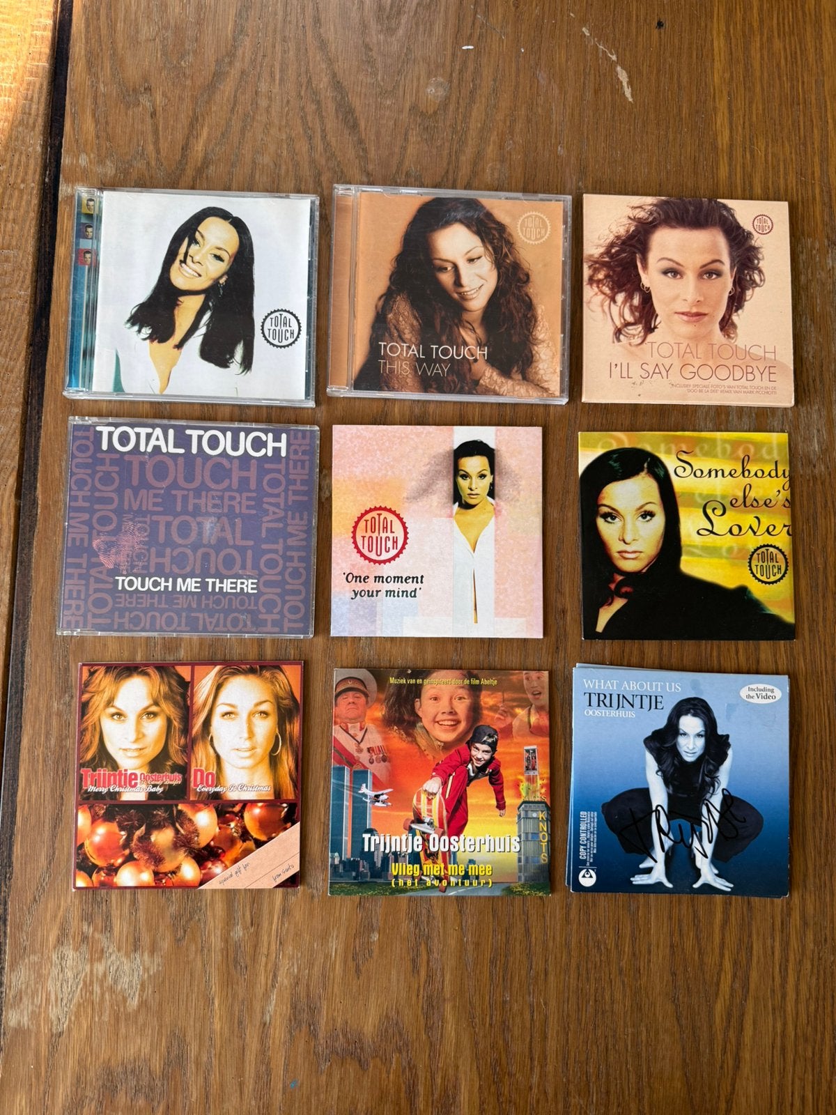 Trijntje Oosterhuis Total Touch cds en singles - gesineerd, Gebruikt, Pop, Ophalen of Verzenden, Gesigneerd