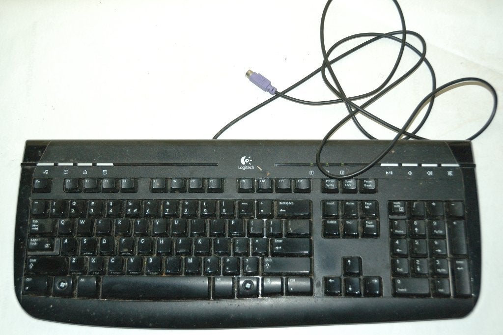 Toetsenbord ,  bedraad PS/2, Logitech, Computers en Software, Toetsenborden, Gebruikt, Ophalen of Verzenden, Qwerty, Logitech toetsenbord