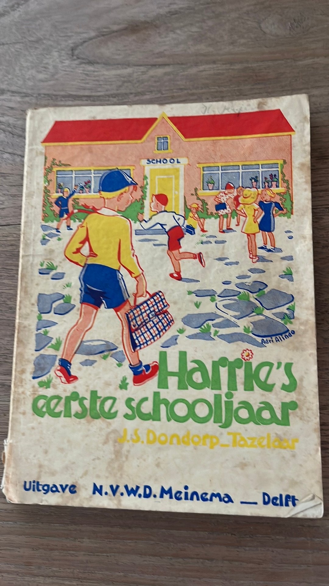 Harrie’s eerste schooljaar, Ophalen of Verzenden, Zo goed als nieuw
