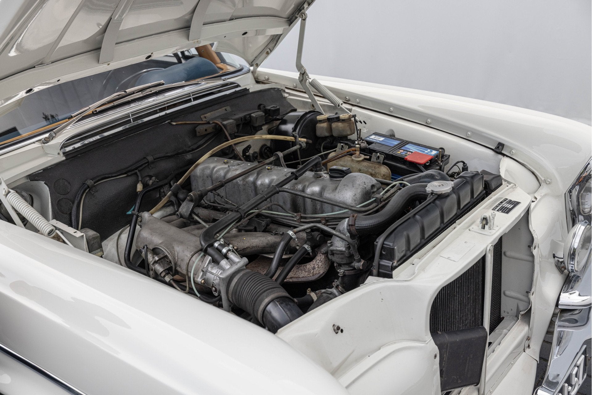 Mercedes-Benz 200-serie 280 SE Coupe (bj 1969), foto 7