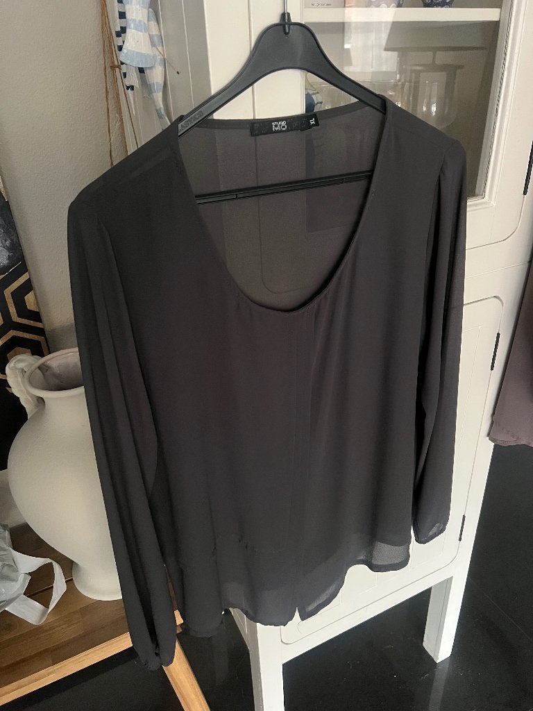 Nieuwe d grijze top Studio Mo mt xl, Kleding | Dames, Maat 46/48 (XL) of groter, Nieuw, Ophalen of Verzenden, Lange mouw