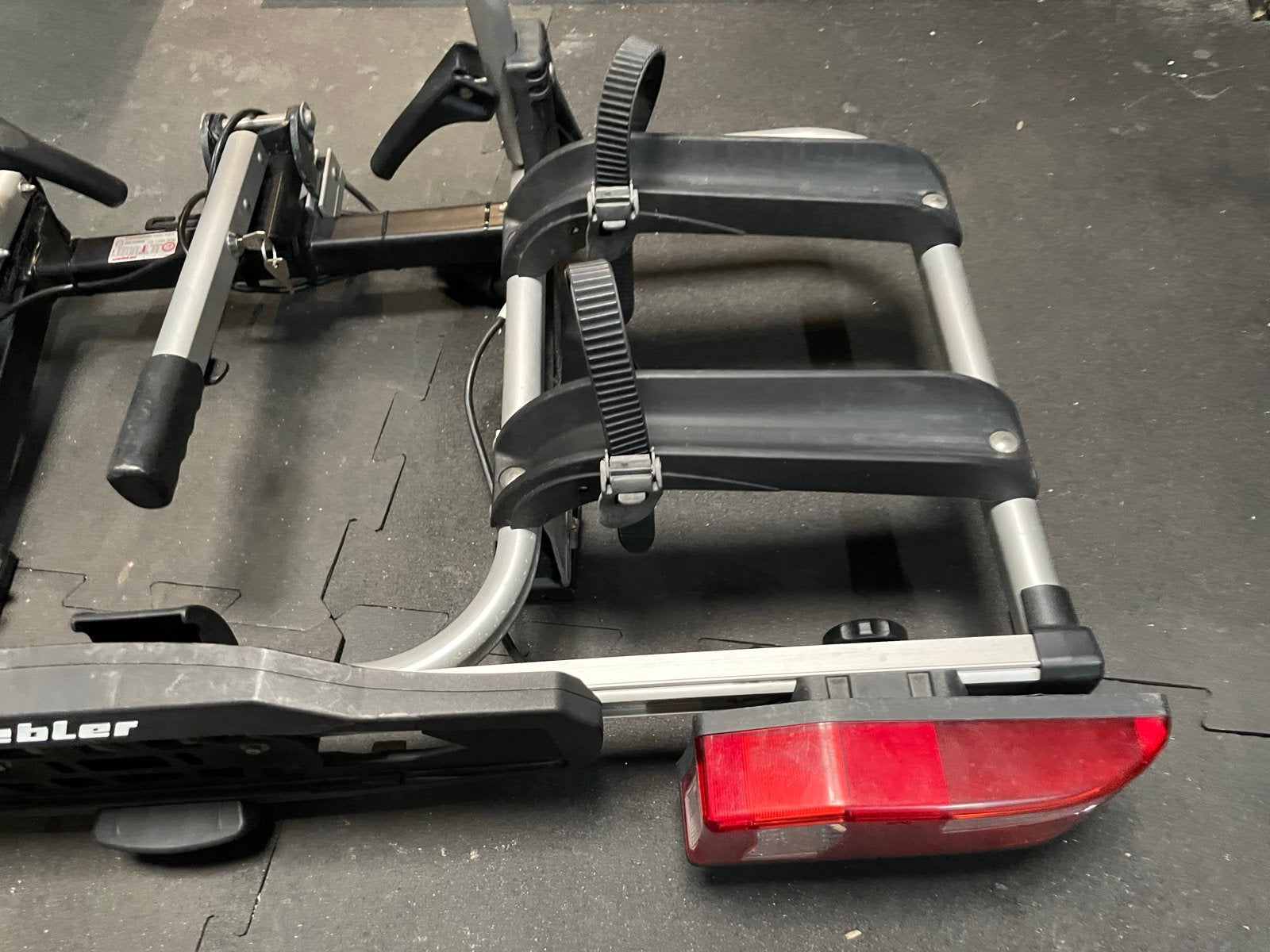 Uebler P22s fietsendrager voor 2 fietsen, kantelbaar, Ophalen, Gebruikt
