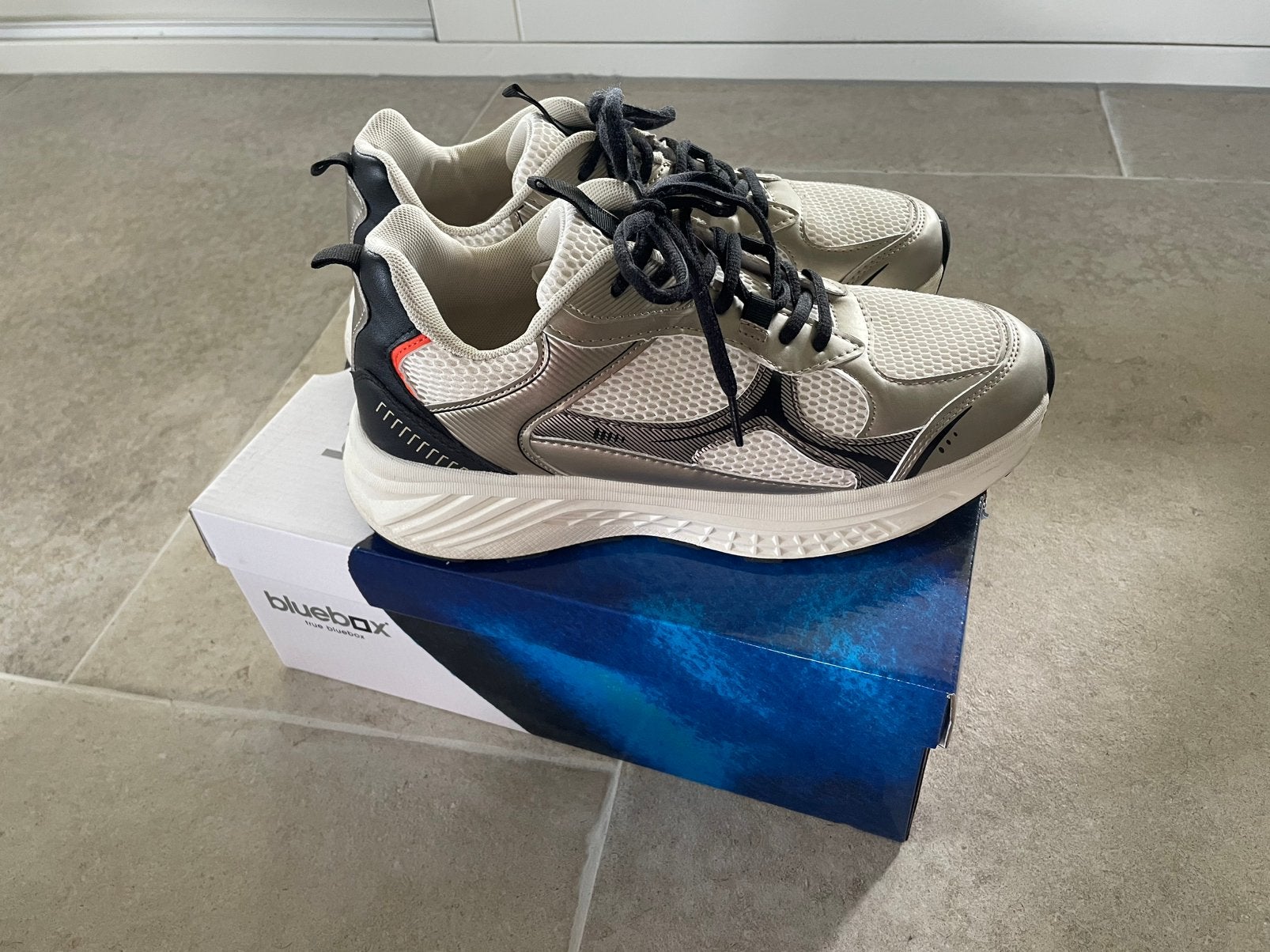 Dames sneakers, dames schoenen maat 41 merk blue box, Ophalen of Verzenden, Zo goed als nieuw, Sneakers of Gympen