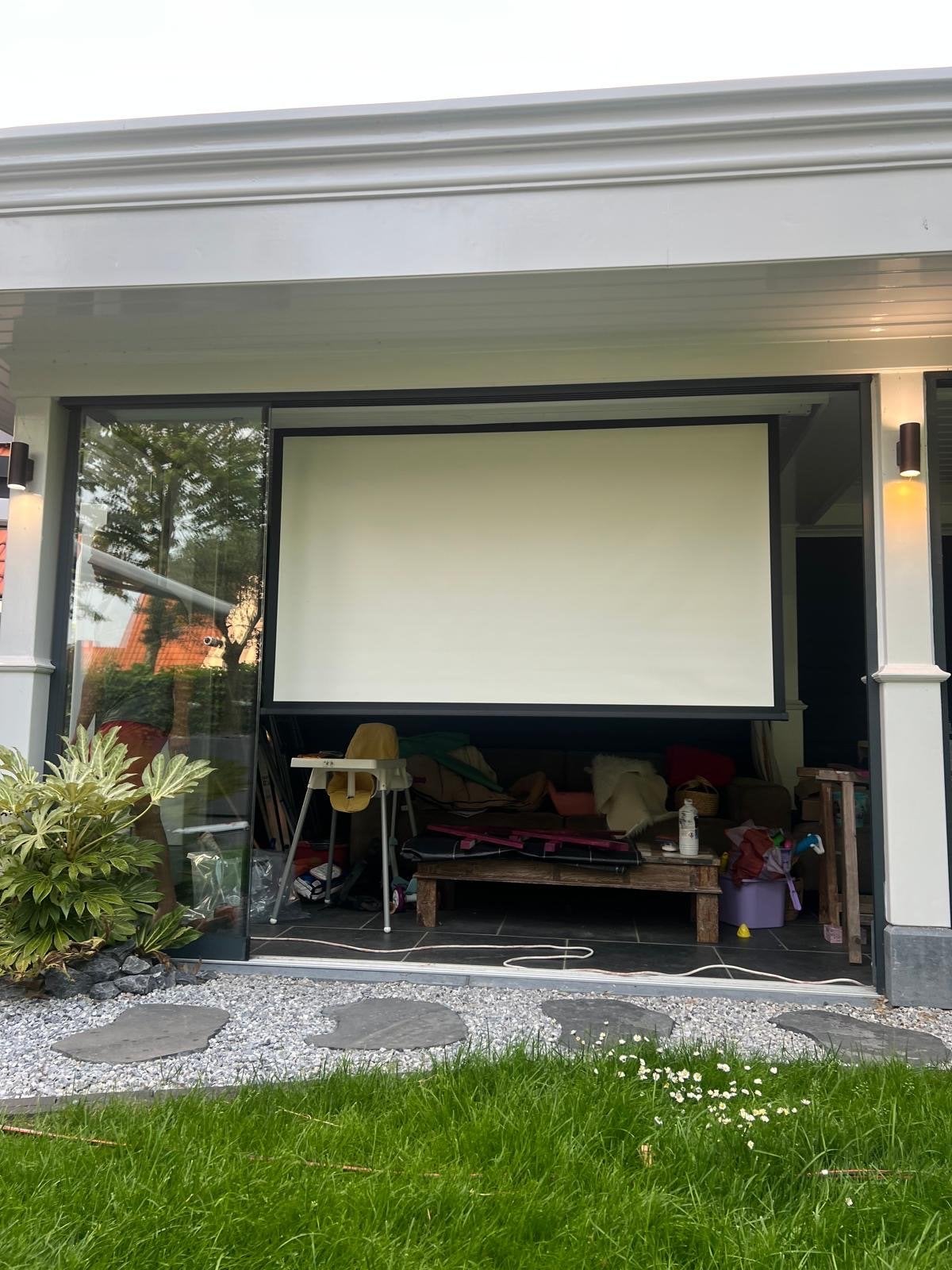 Ivisions Elektrisch Beamerscherm - 230cm, Ophalen of Verzenden, Gebruikt