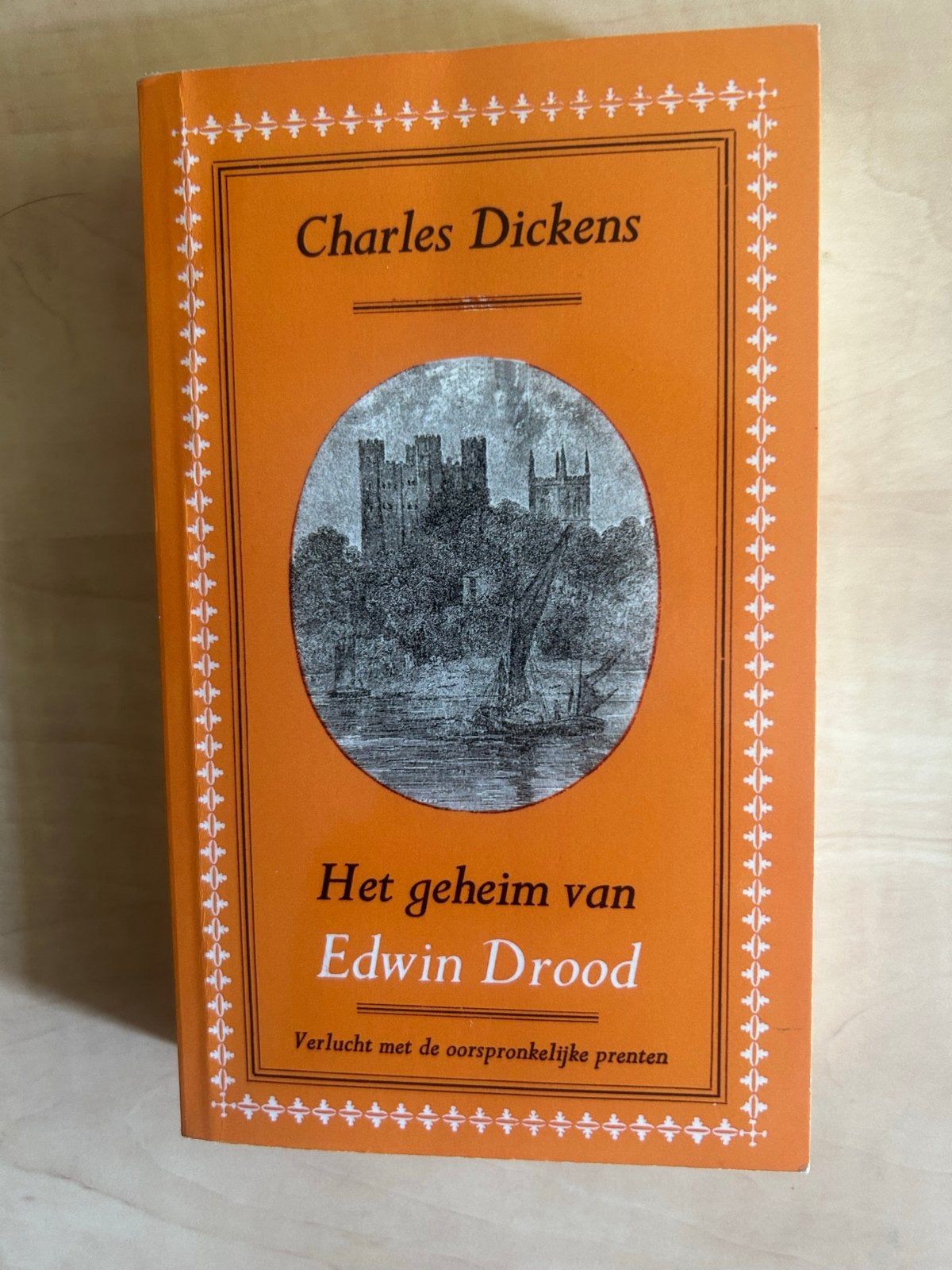 Het geheim van Edwin Drood - Charles Dickens, Ophalen of Verzenden, Gelezen, Europa overig