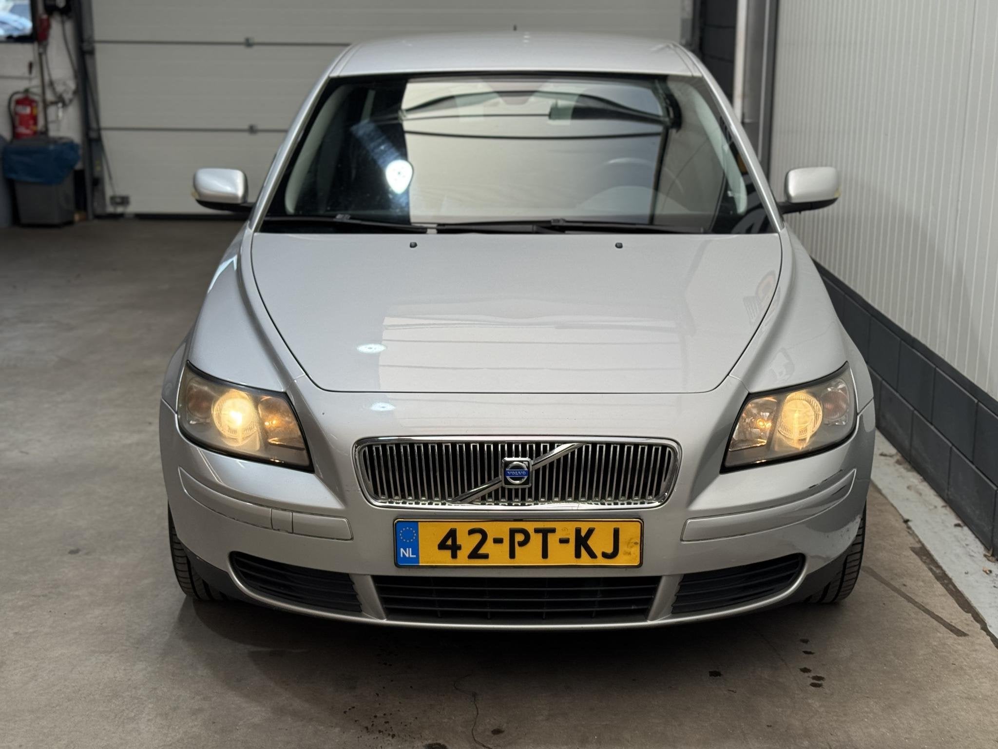 Volvo V50 2.4 Kinetic Super Netjes, Stof, Gebruikt, 700 kg, Origineel Nederlands