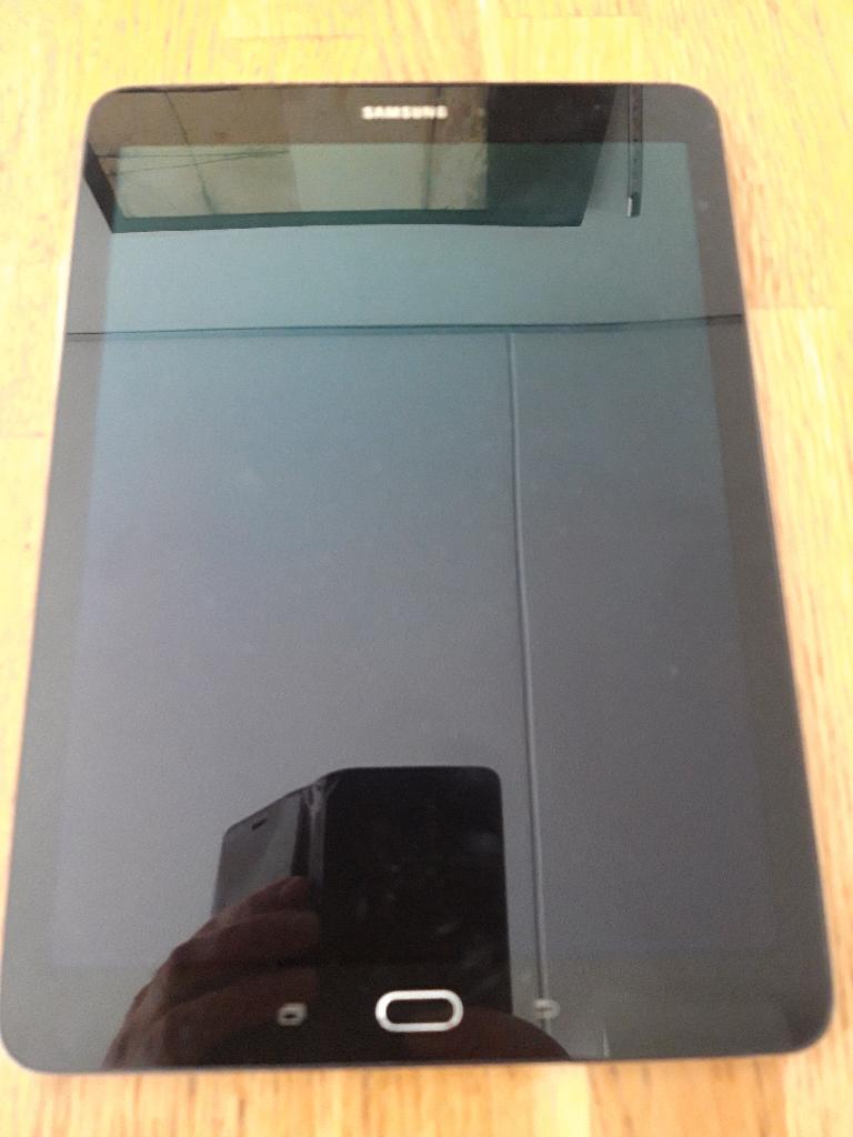 Samsung Galaxy Tab S2 9.7  / SM-T813 - voor onderdelen, 10 inch, Usb-aansluiting, 32 GB, Samsung Galaxy Tab S2 9.7  / SM-T813