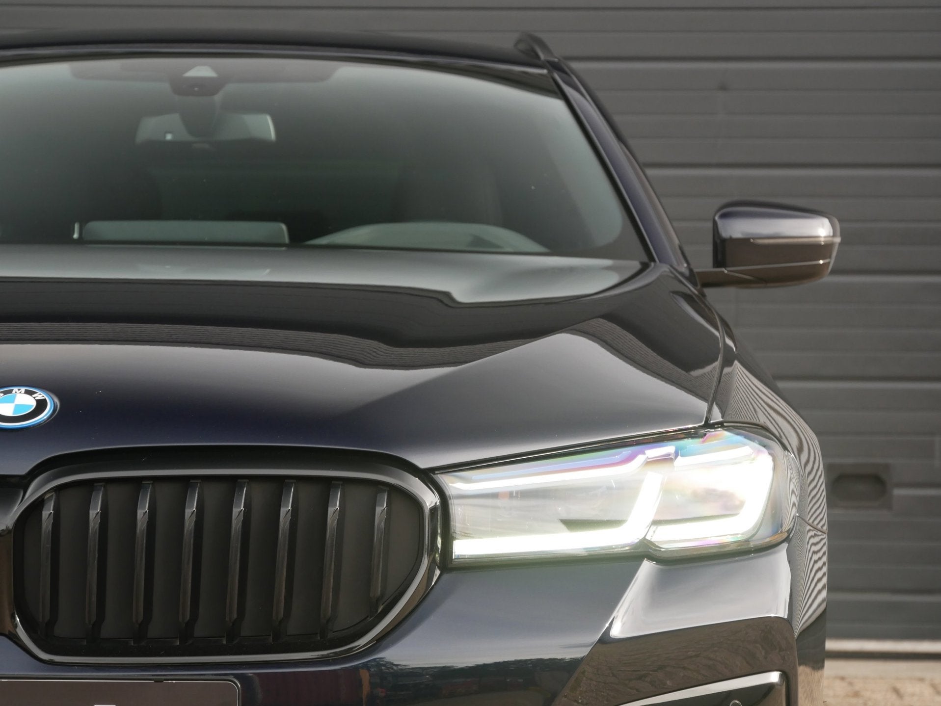 BMW 5-serie Touring 530e M-Sport, Trekhaak, Laser, Memory, 1, Gebruikt, 4 cilinders, Zwart, Hybride Elektrisch/Benzine
