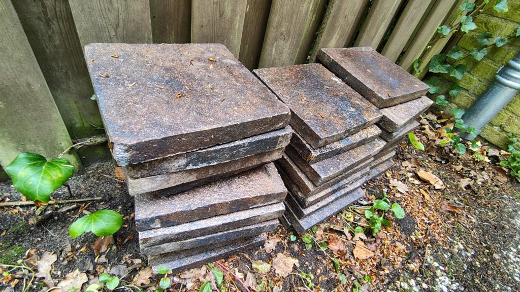 Gebruikte terrastegels / tuintegels (ca. 2,5 m²), Ophalen, Overige materialen, Gebruikt, 20 tot 40 cm