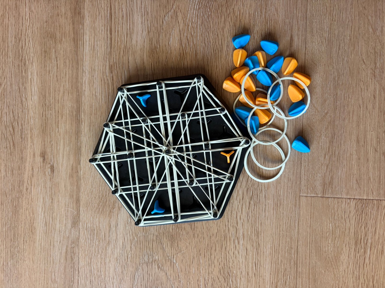 Chain Triangle Chess, Ophalen, Gebruikt