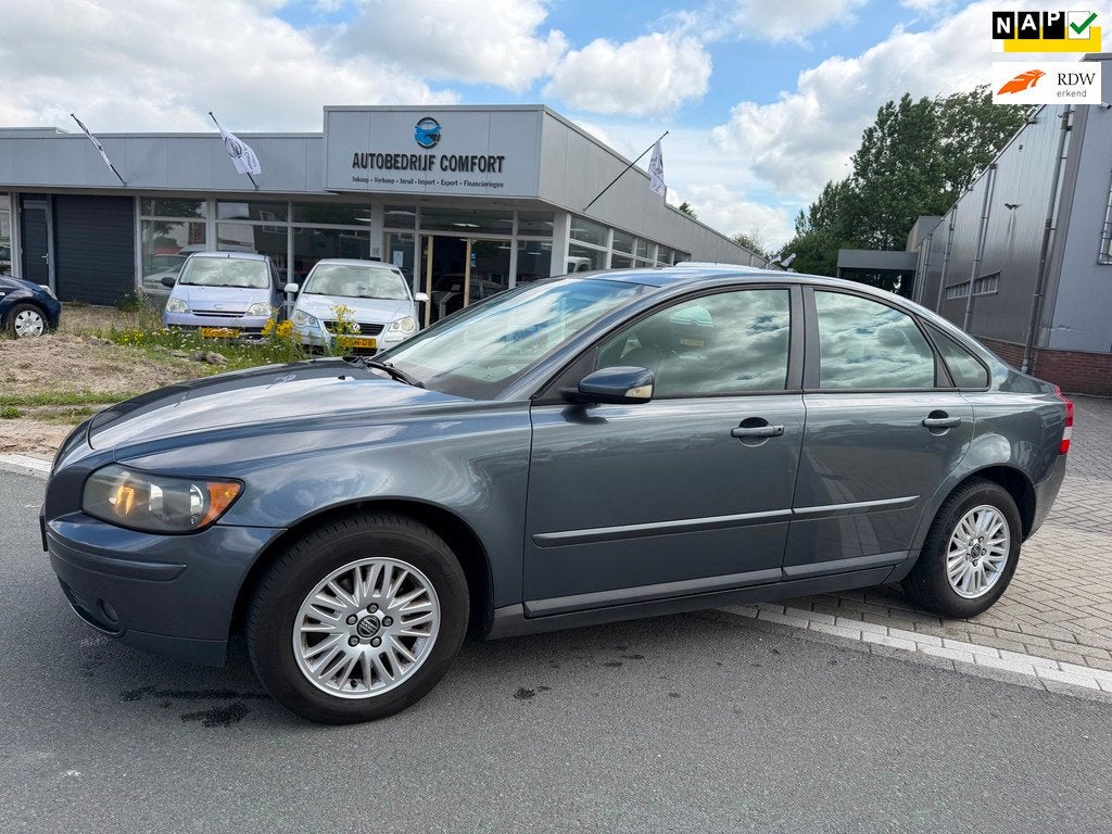 Volvo S40 1.8, Auto's, Volvo, Voorwielaandrijving, 125 pk, Gebruikt, Zwart