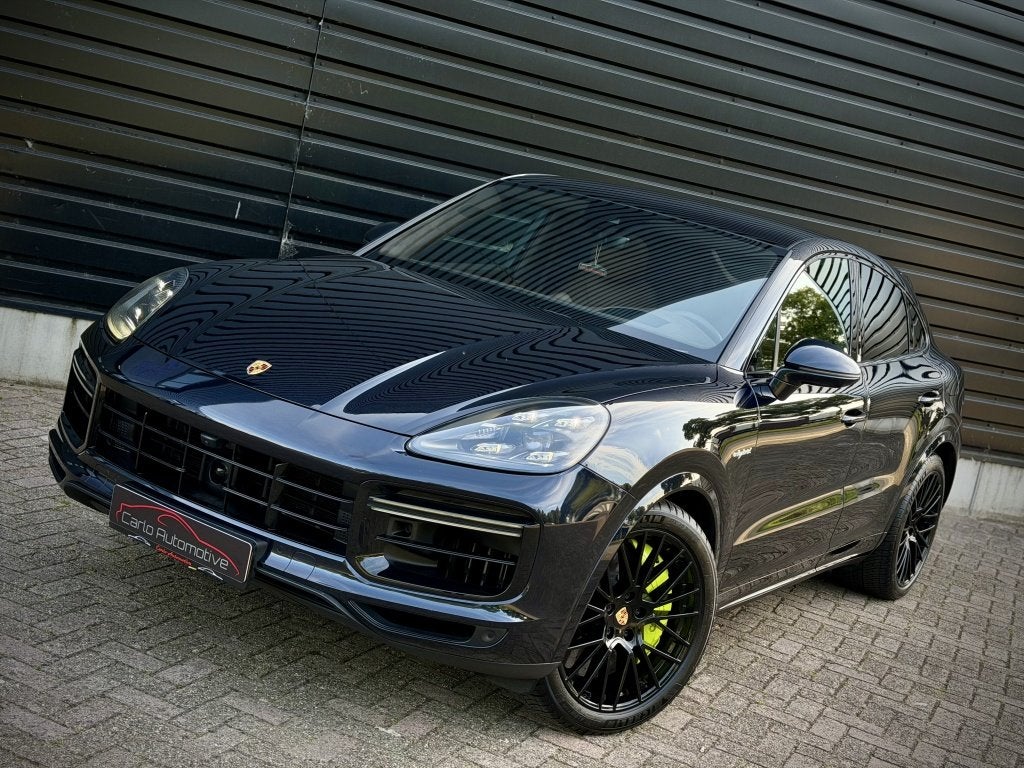 Porsche Cayenne Coupé 4.0 TURBO S E-Hybrid PANO|CERAMIC|CHR, Auto's, Porsche, 14 kWh, Gebruikt, Blauw, 3000 kg