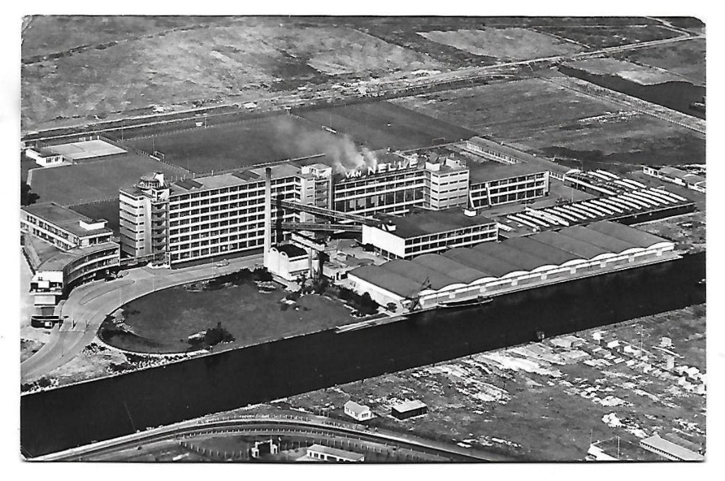 Rotterdam Wed.J. Van Nelle - oude gelopen ansichtkaart B531, Ophalen of Verzenden, 1960 tot 1980, Gelopen, Zuid-Holland