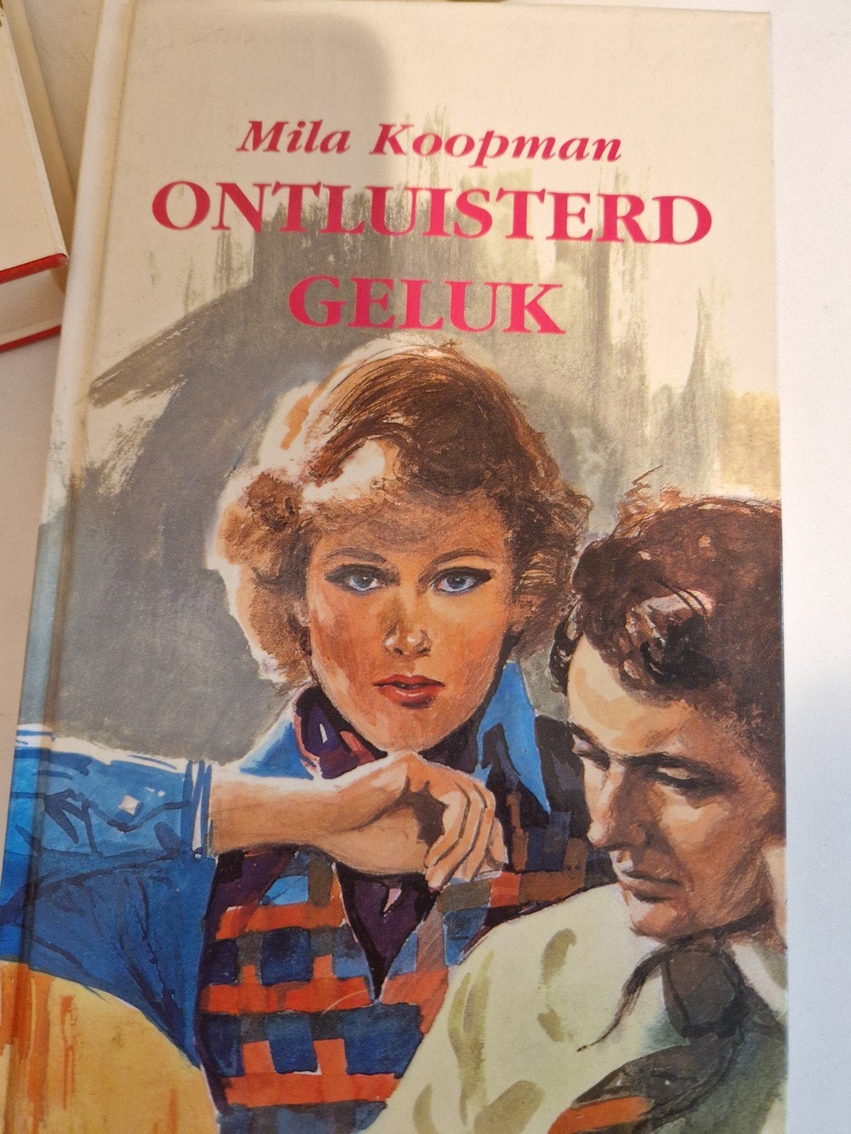 Ontluisterd Geluk - Mila Koopman (Vigila Romans), Ophalen of Verzenden, Gelezen, Mila Koopman, Nederland