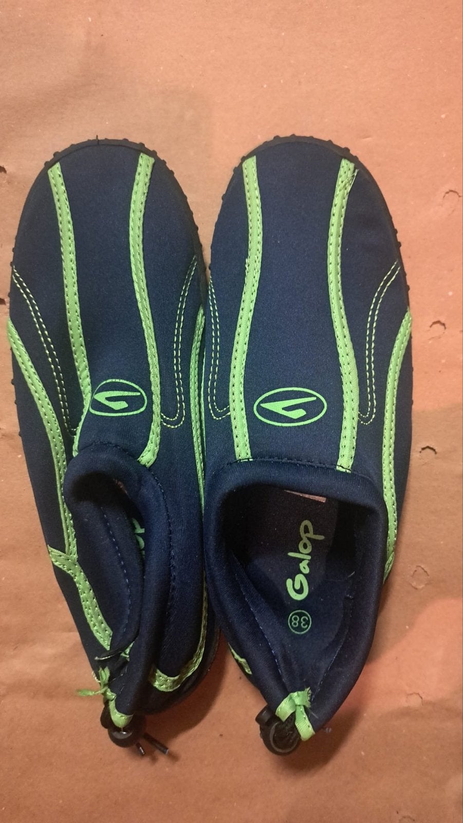 Waterschoenen - Diverse maten en kleuren, Ophalen of Verzenden, Gebruikt, Dame of Heer, Zeil- of Surfschoenen