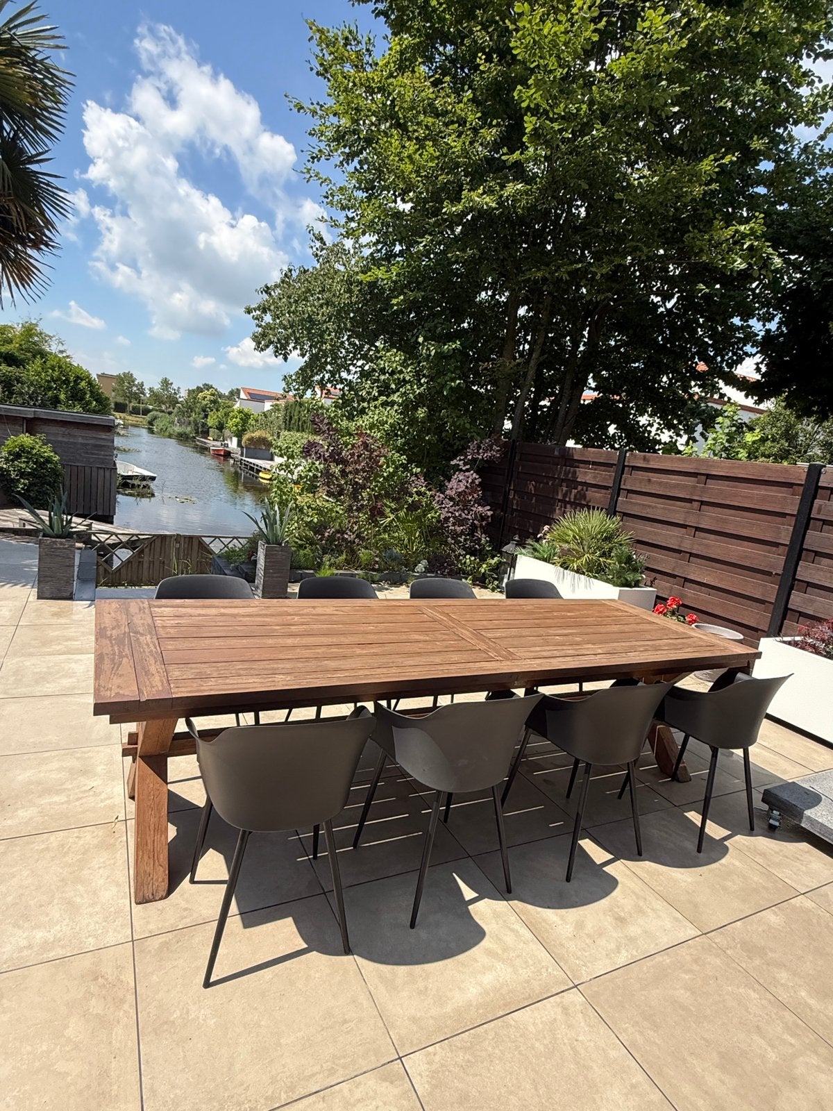 Teakhouten tuintafel 300 x 100 cm met 8 design tuinstoelen, Ophalen, Teakhout, Zo goed als nieuw, Rechthoekig