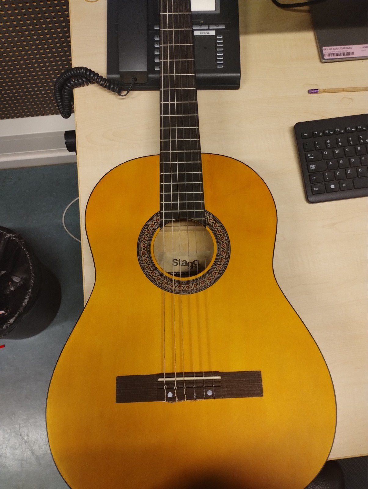stagg gitaar, Ophalen of Verzenden, Zo goed als nieuw, Klassieke of Spaanse gitaar