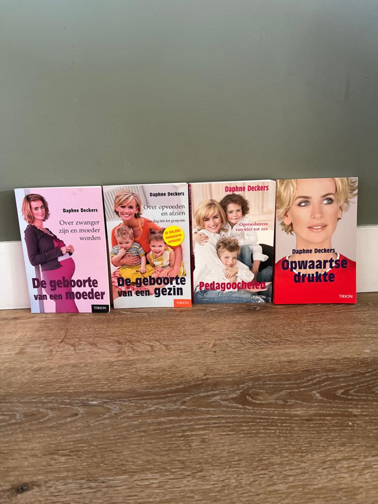 Daphne Deckers boekenpakket: Zwangerschap & Opvoeding, Ophalen, Gelezen, Zwangerschap en Bevalling