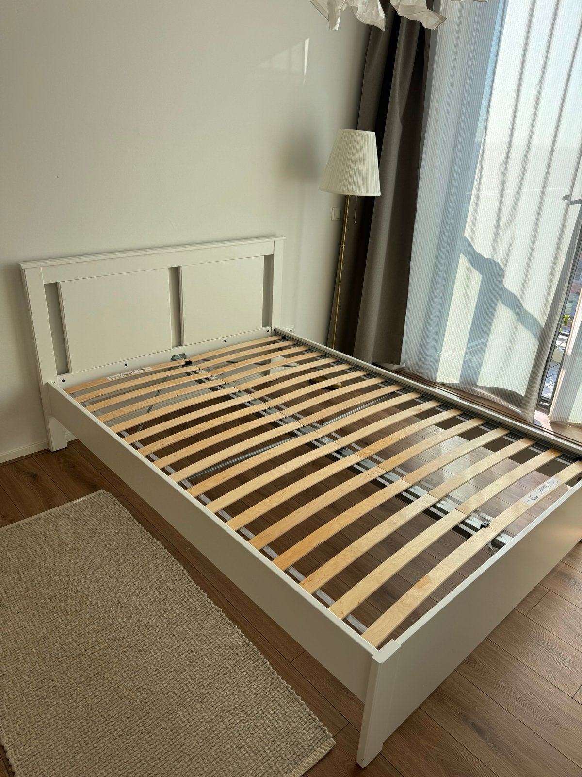 IKEA SONGESAND bedframe met lattenbodem&Middenbalk 140x200