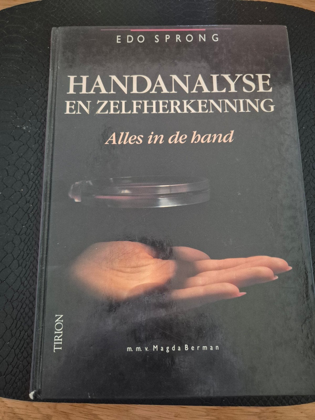 handanalyse en zelfherkenning, Boeken, Spiritualiteit algemeen, Overige typen, Ophalen of Verzenden, Zo goed als nieuw
