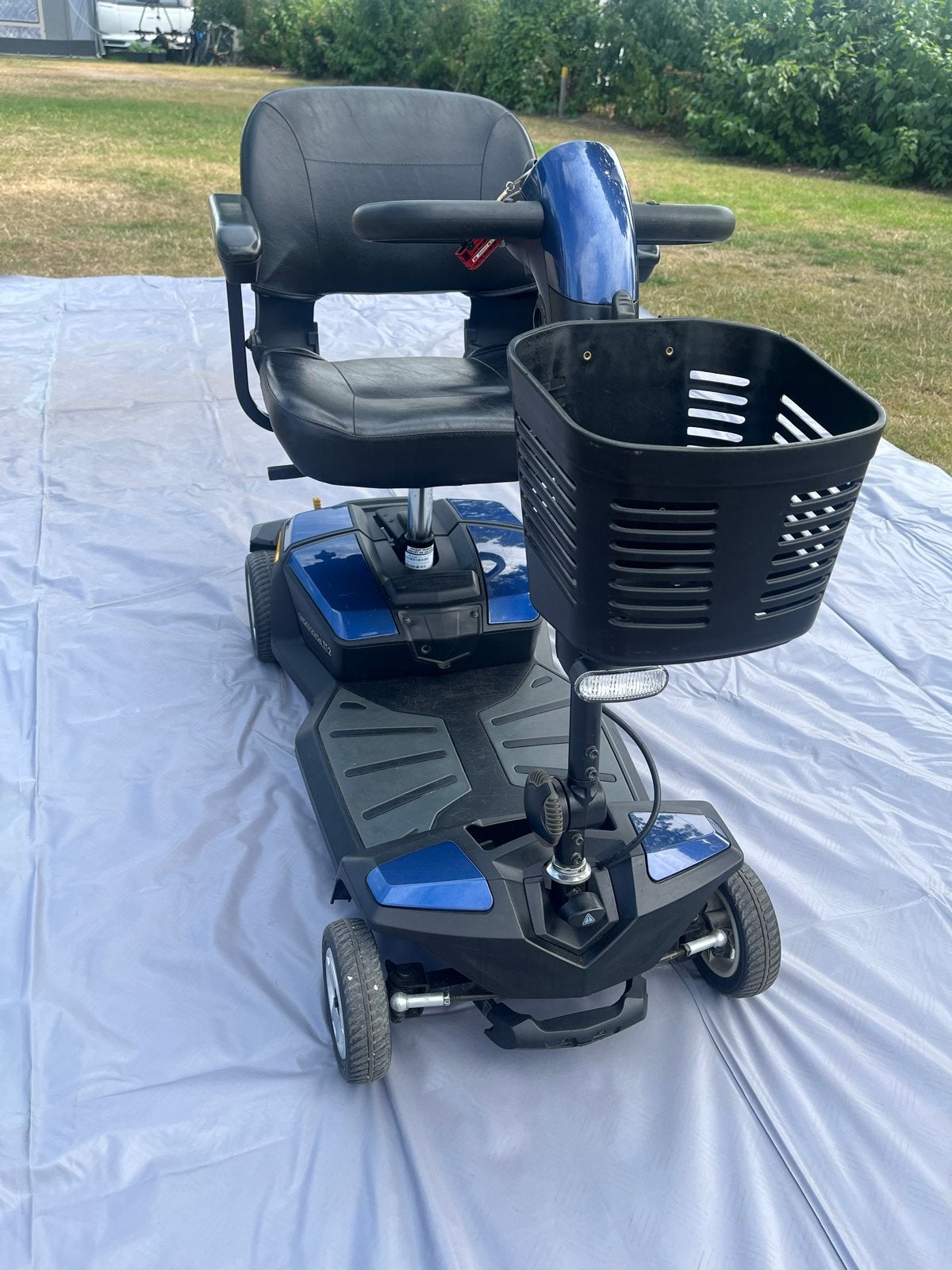 Foto 7 van Avantgarde ET2 scootmobiel geveerd blauw