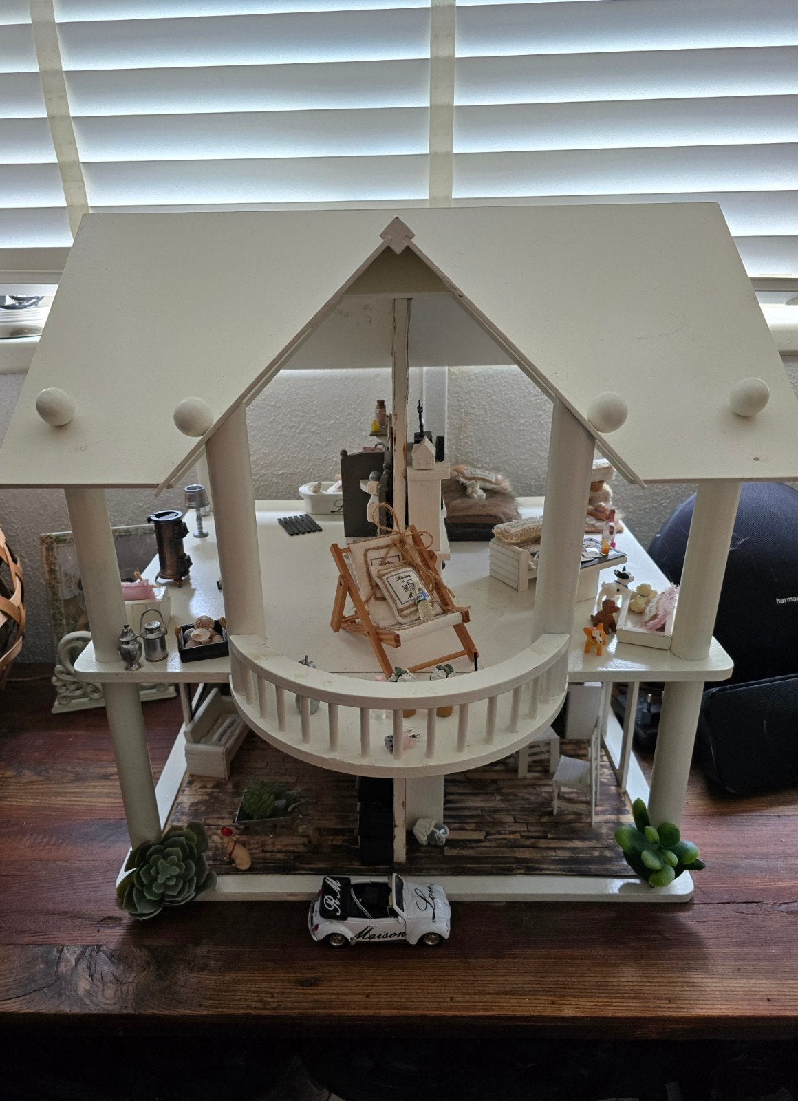 Prachtig poppenhuis met Riviera maison thema, Kinderen en Baby's, Speelgoed | Poppenhuizen, Ophalen, Zo goed als nieuw, Poppenhuis