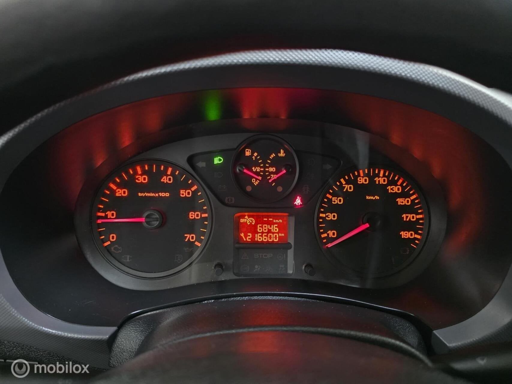 Foto 7 van Citroen Berlingo 1.6 HDI 500 Airco cruise