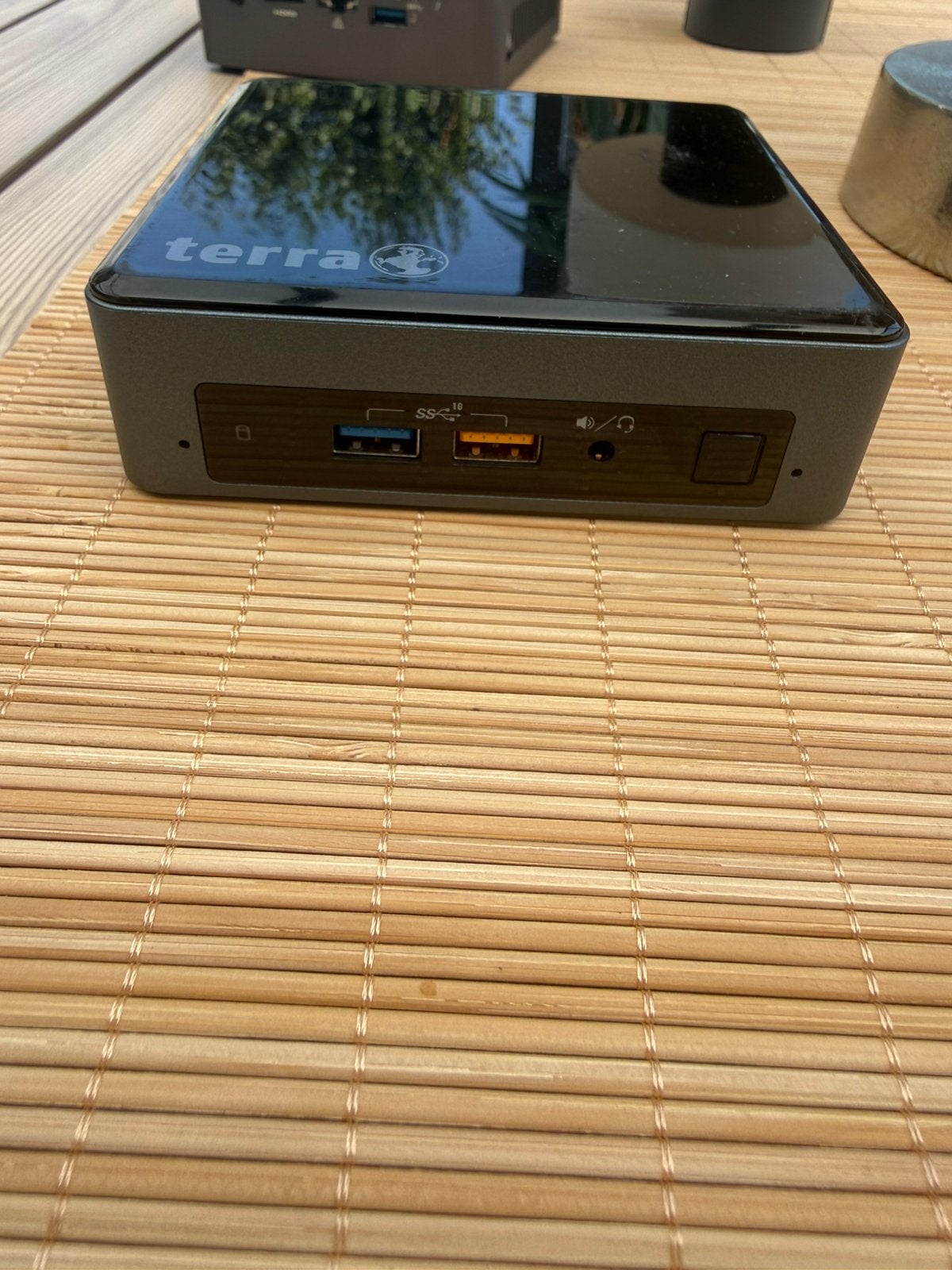 Intel nuc nuc8i5bek2 defect?, Ophalen of Verzenden, Zo goed als nieuw