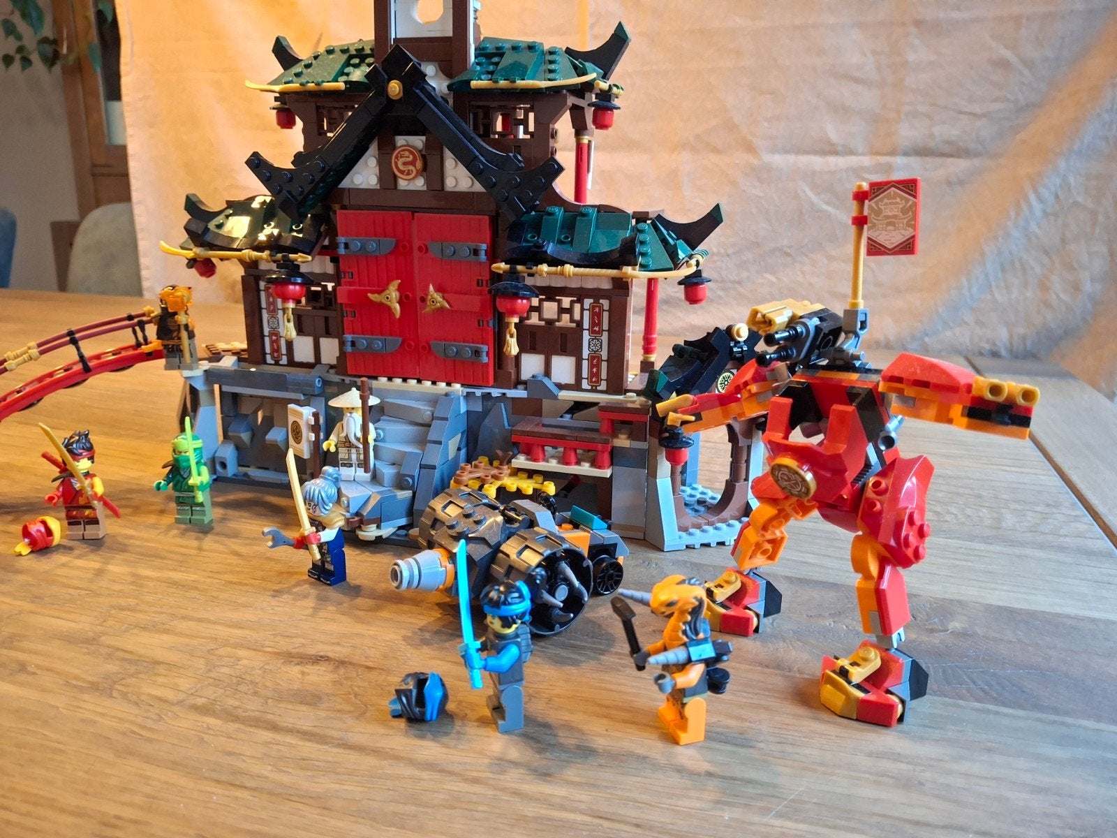 LEGO Ninjago 71767 Ninja Dojo Tempel met figuren, Ophalen of Verzenden, Zo goed als nieuw