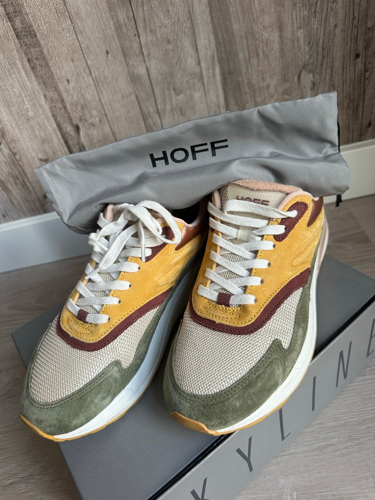 HOFF Skyline sneakers maat 40, Ophalen of Verzenden, Zo goed als nieuw, Overige kleuren, Sneakers of Gympen